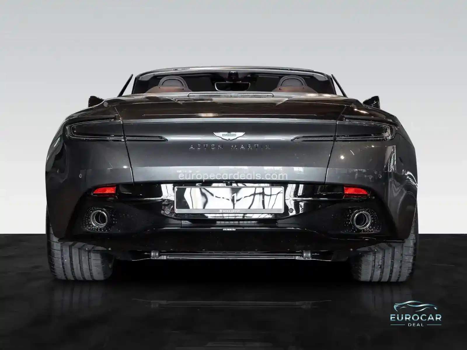 Aston Martin DB12