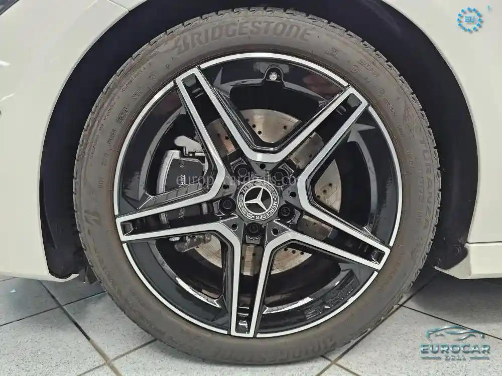 Mercedes-Benz CLA 220
