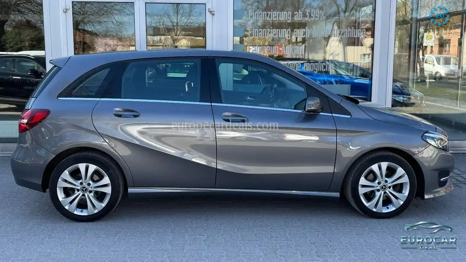 Mercedes-Benz B 200