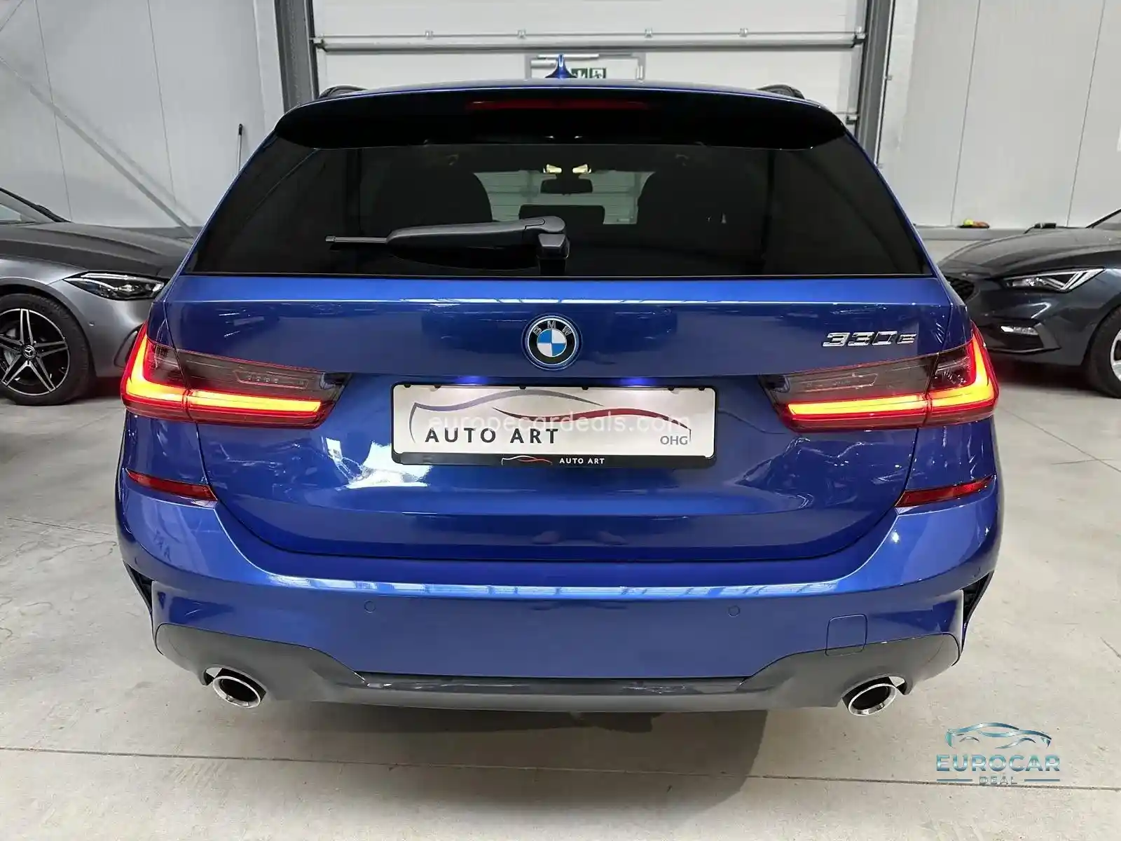 BMW 330