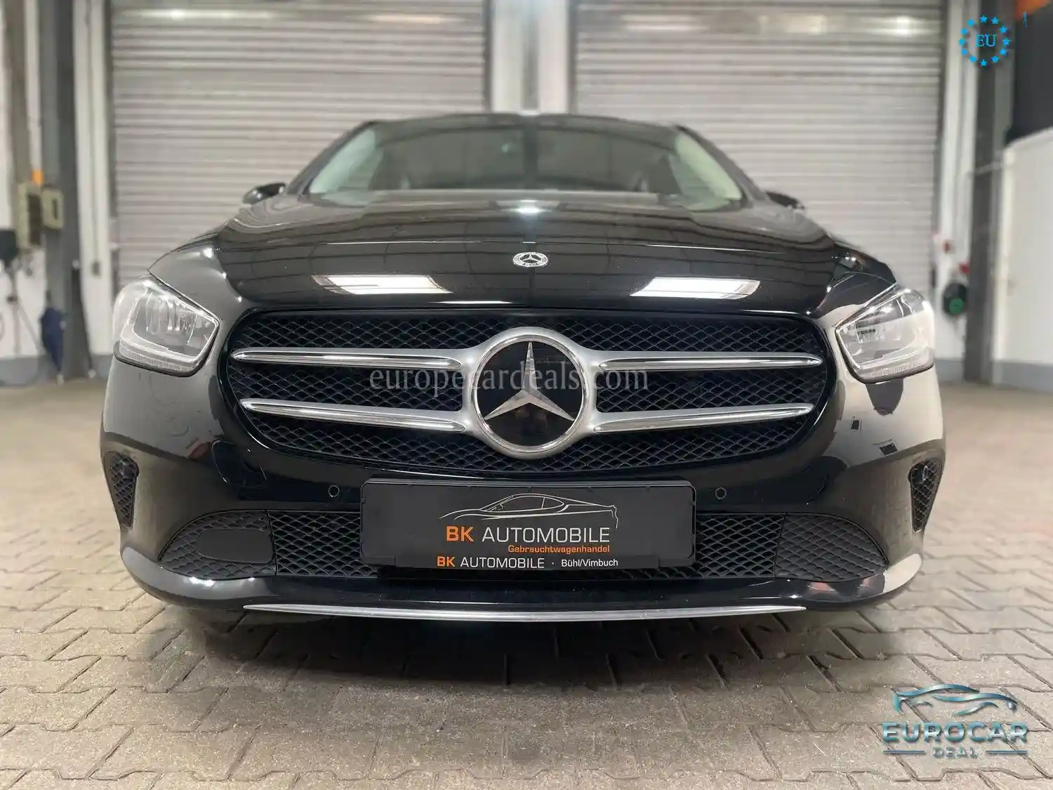 Mercedes-Benz B 180