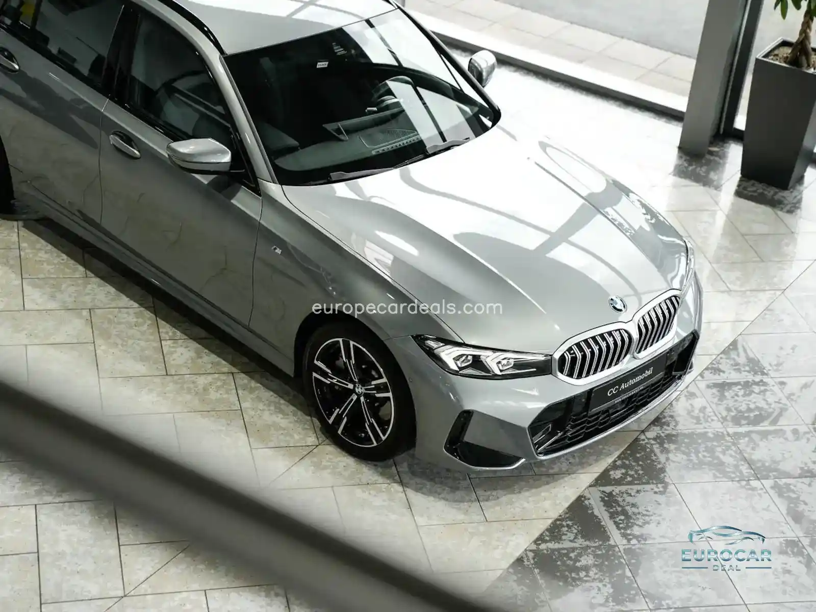BMW 330