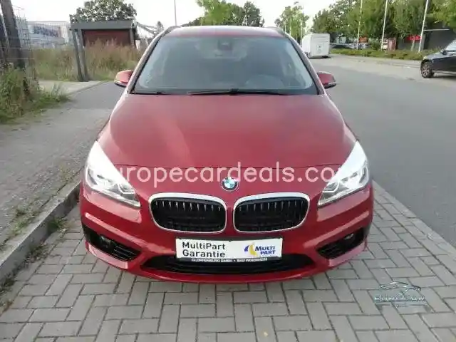 BMW 218