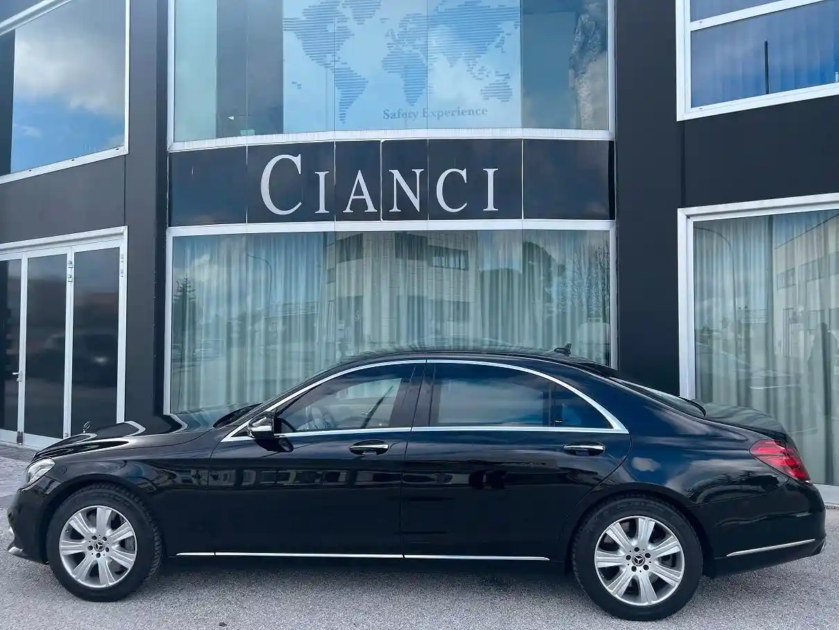 Mercedes-Benz S 600