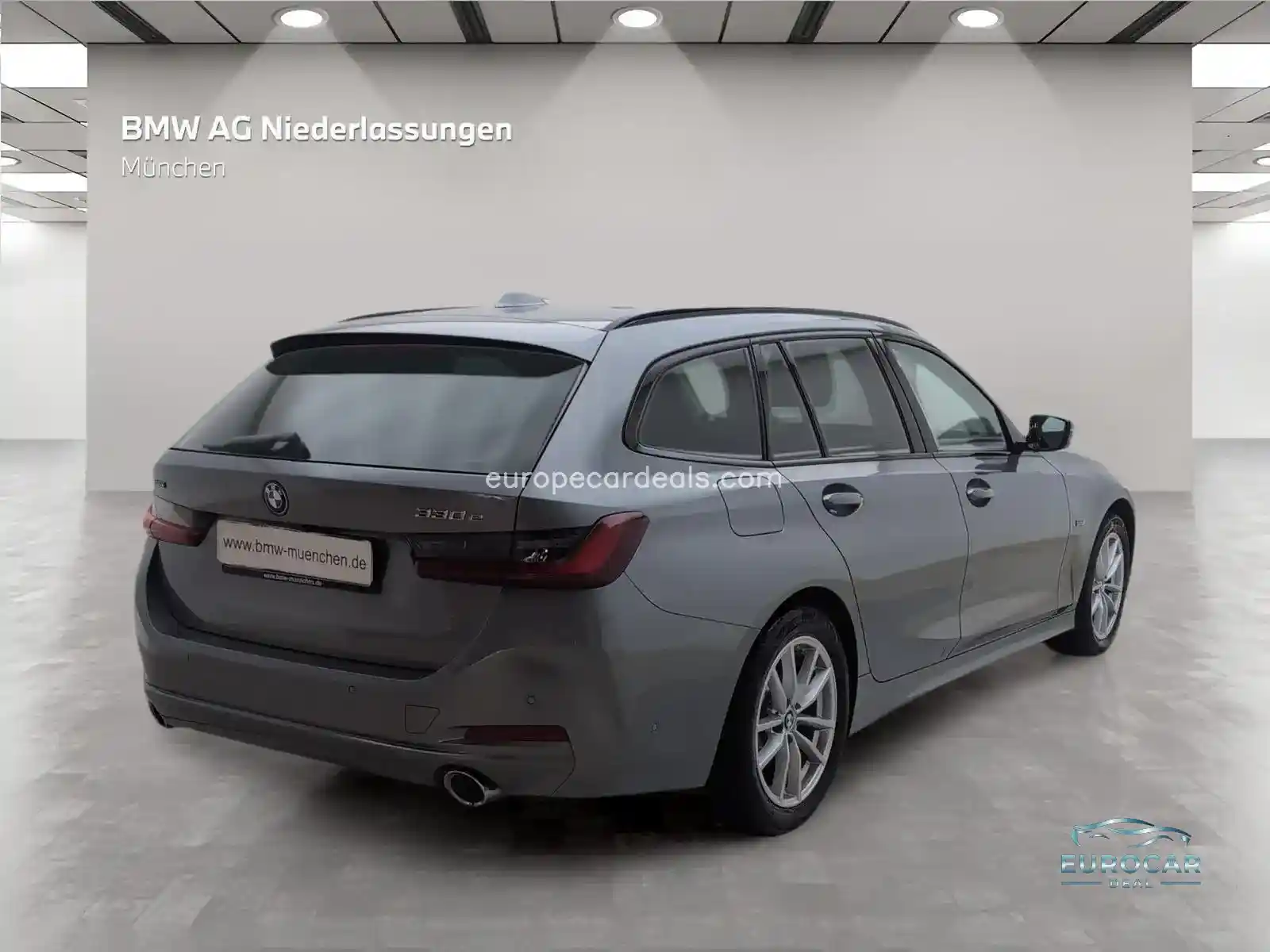 BMW 330