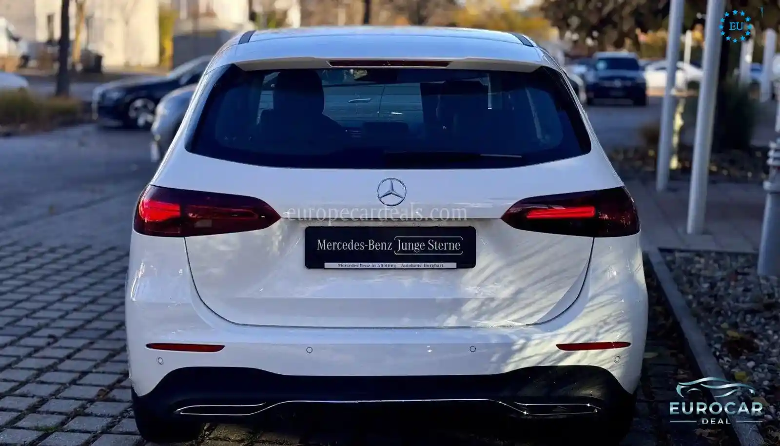 Mercedes-Benz B 180