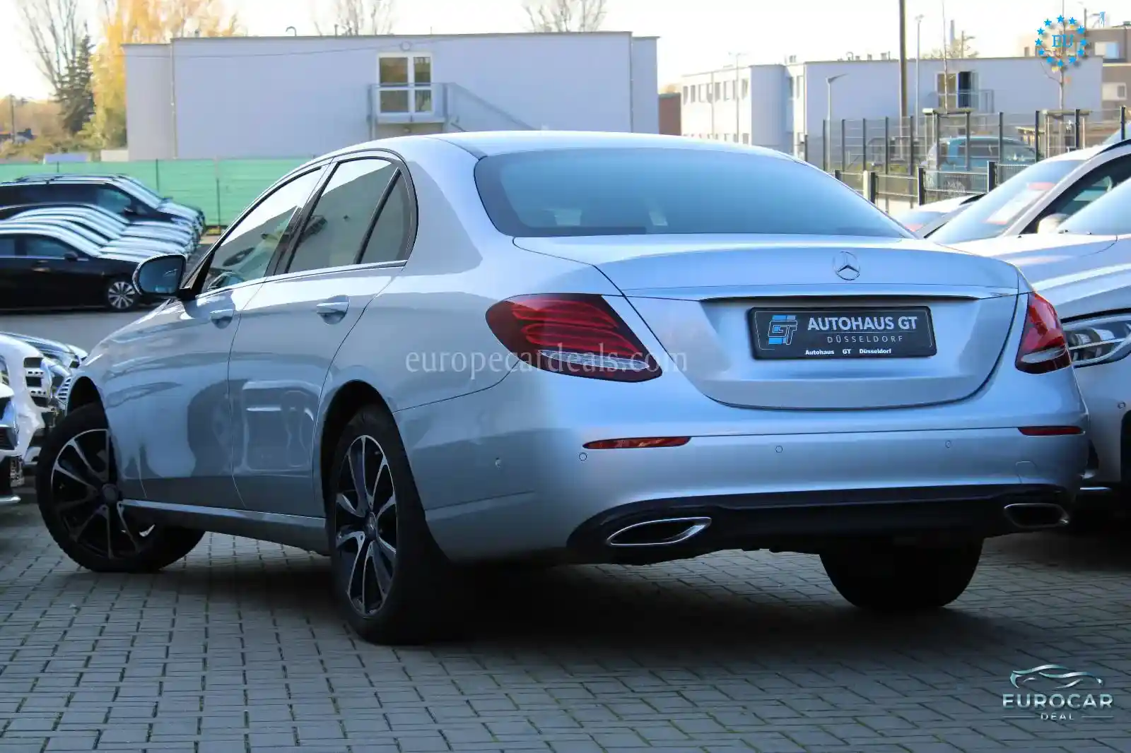 Mercedes-Benz E 200