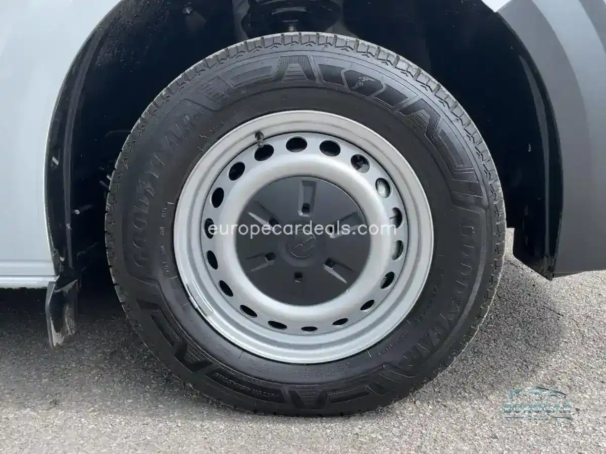 Volkswagen T7 Transporter