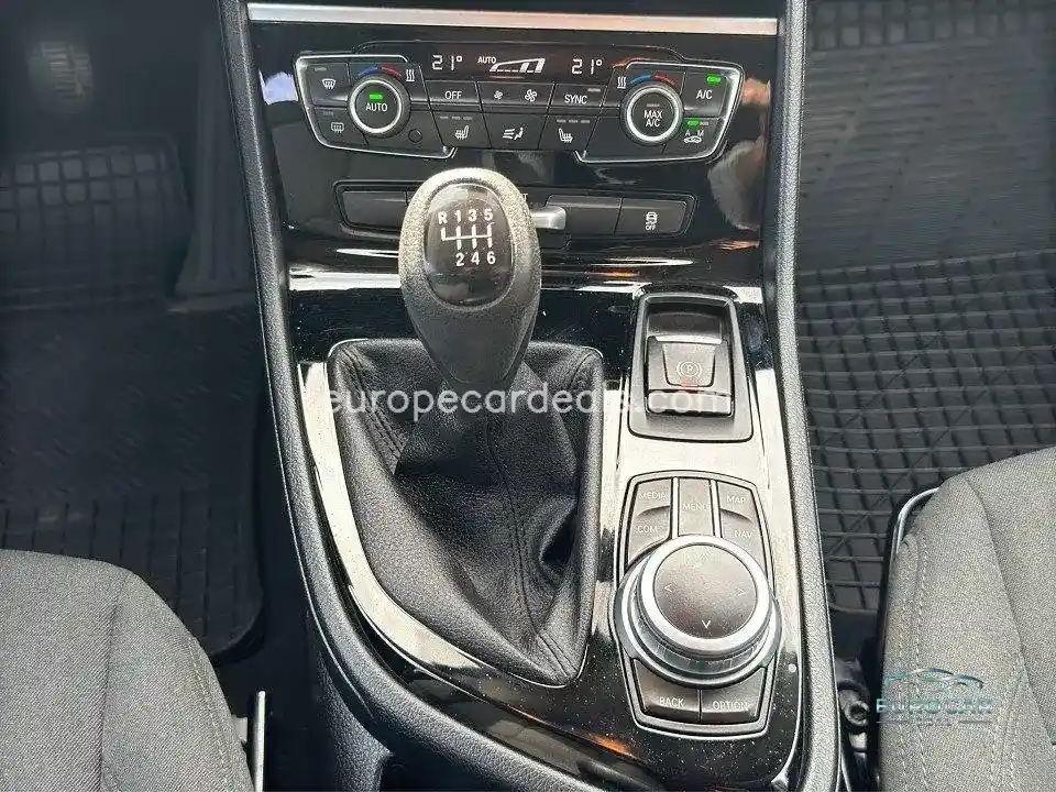 BMW 218