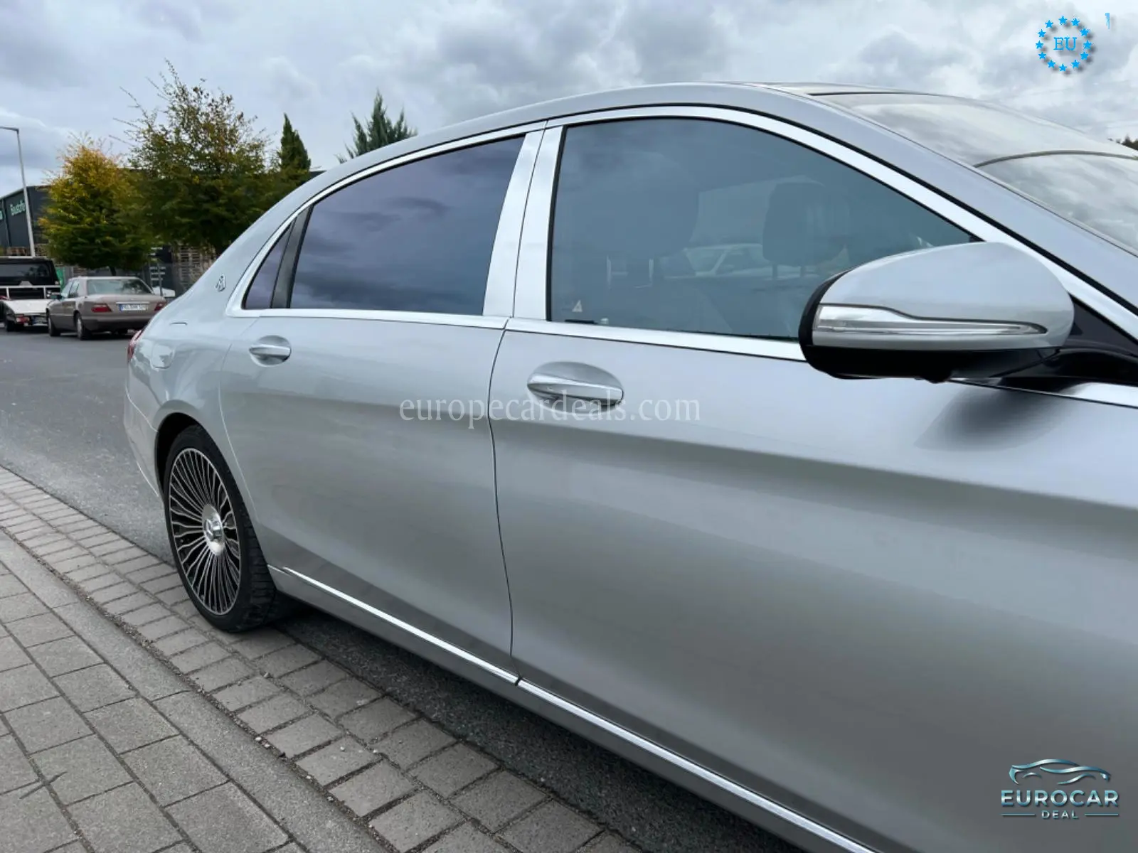 Mercedes-Benz S 560