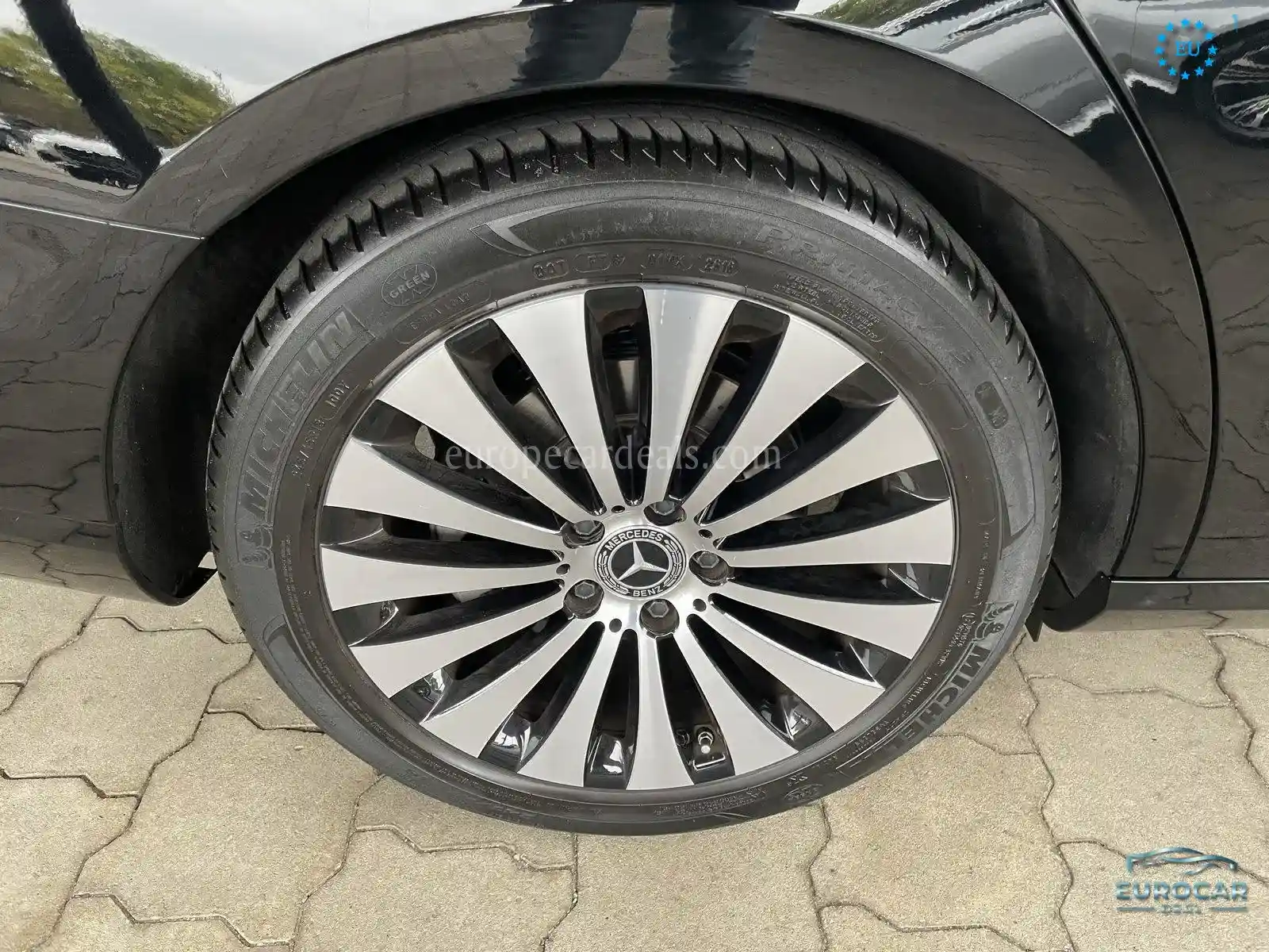 Mercedes-Benz E 200