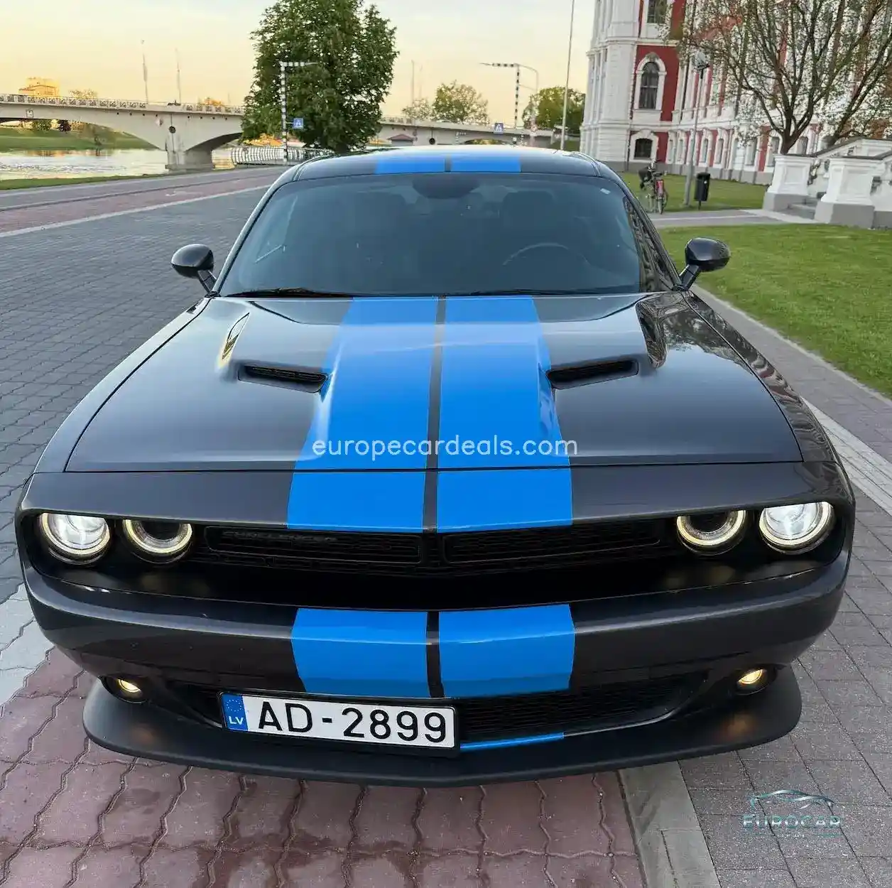 Dodge Challenger