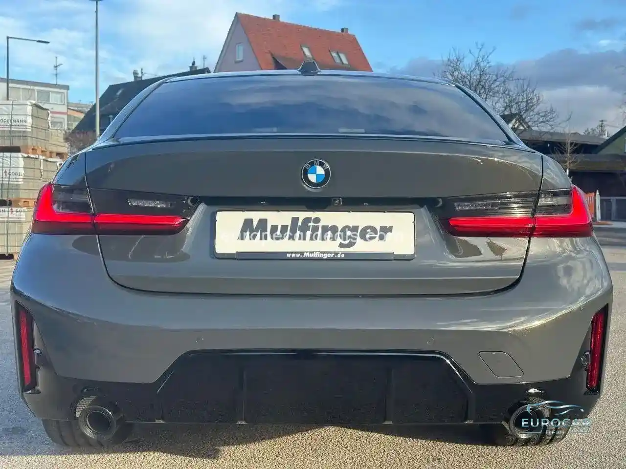 BMW 330