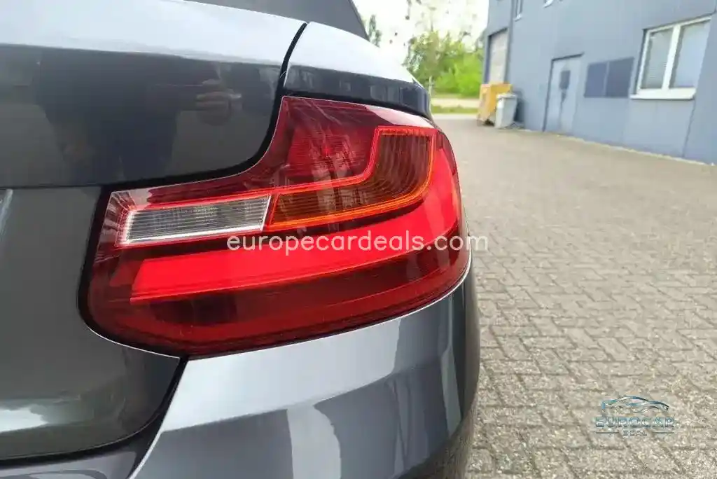BMW 218