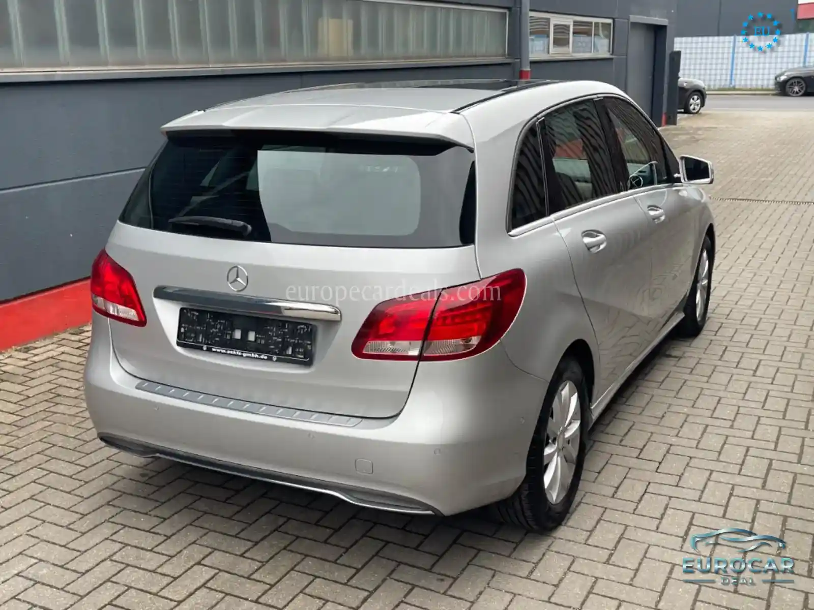 Mercedes-Benz B 220