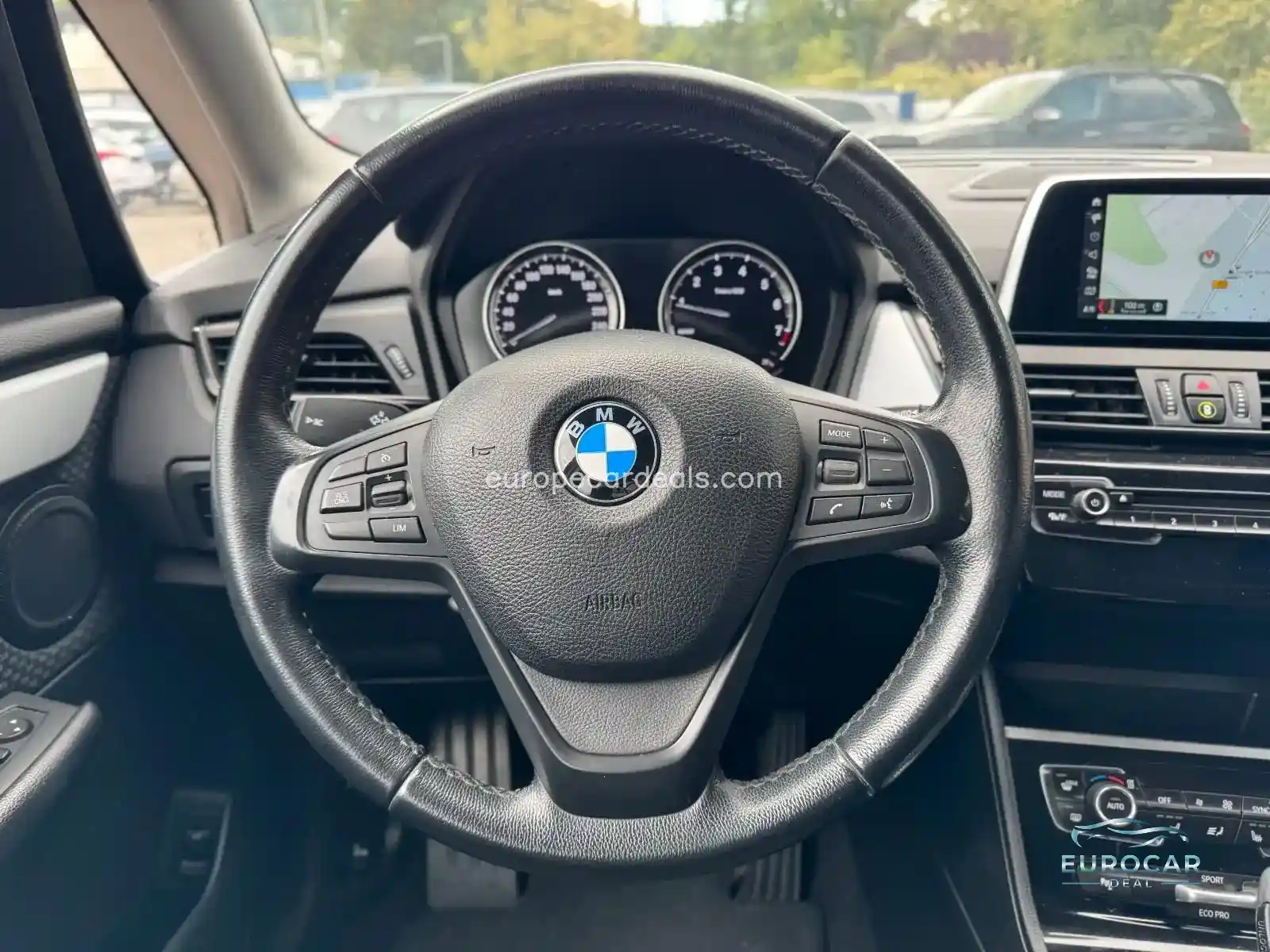 BMW 218