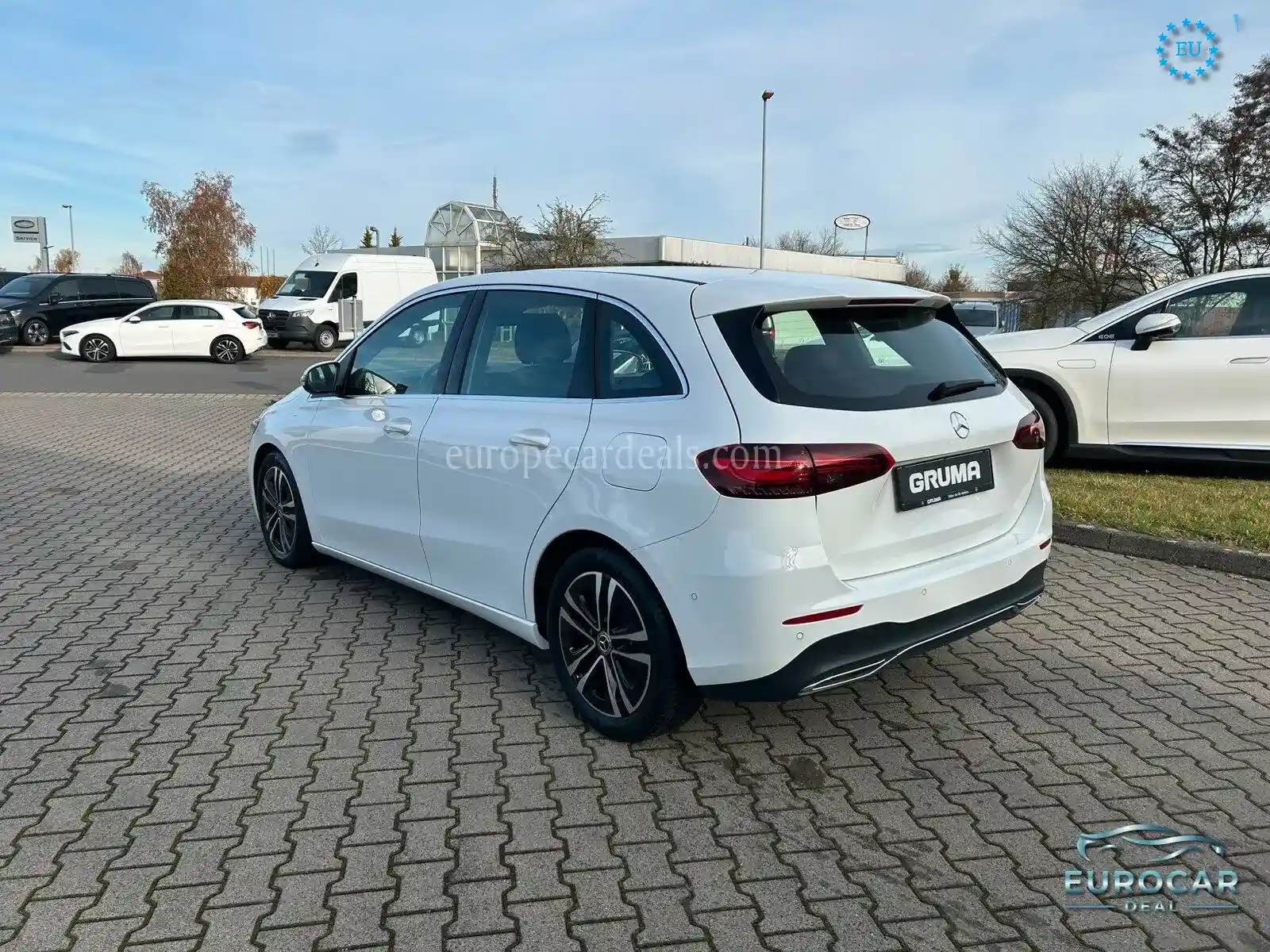 Mercedes-Benz B 180