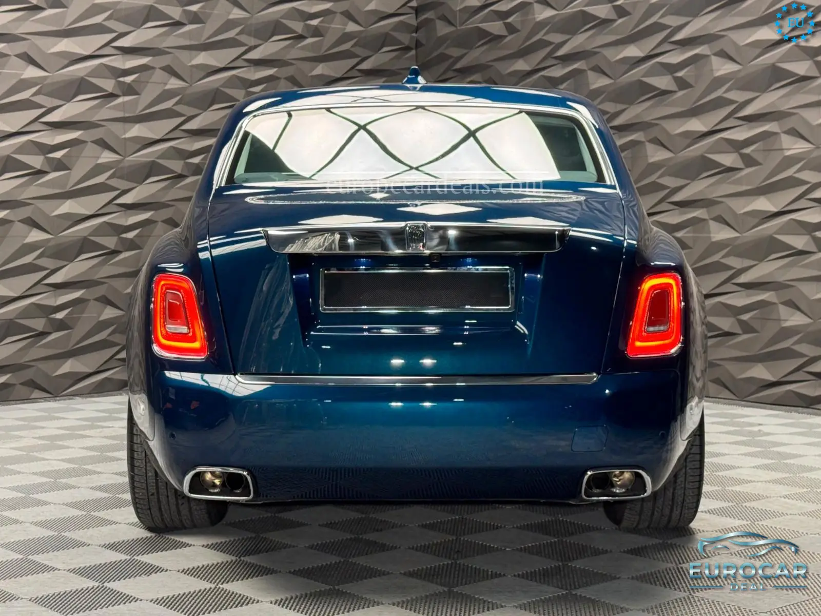 Rolls-Royce Phantom