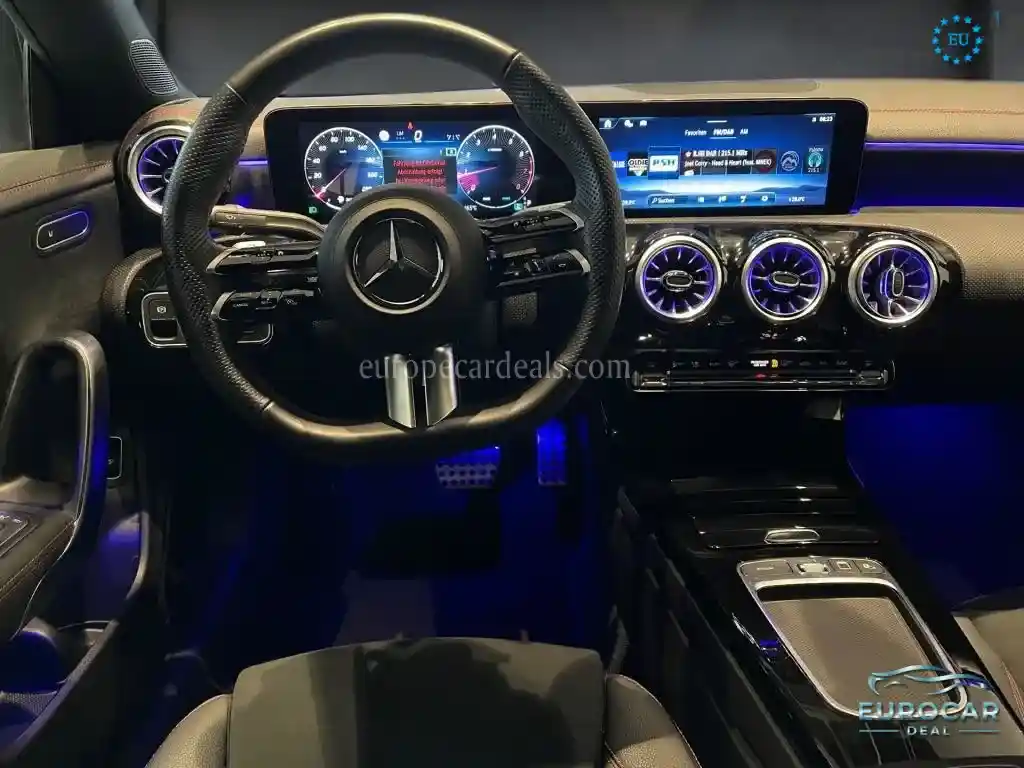 Mercedes-Benz CLA 200