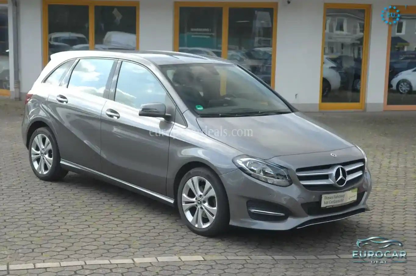 Mercedes-Benz B 180