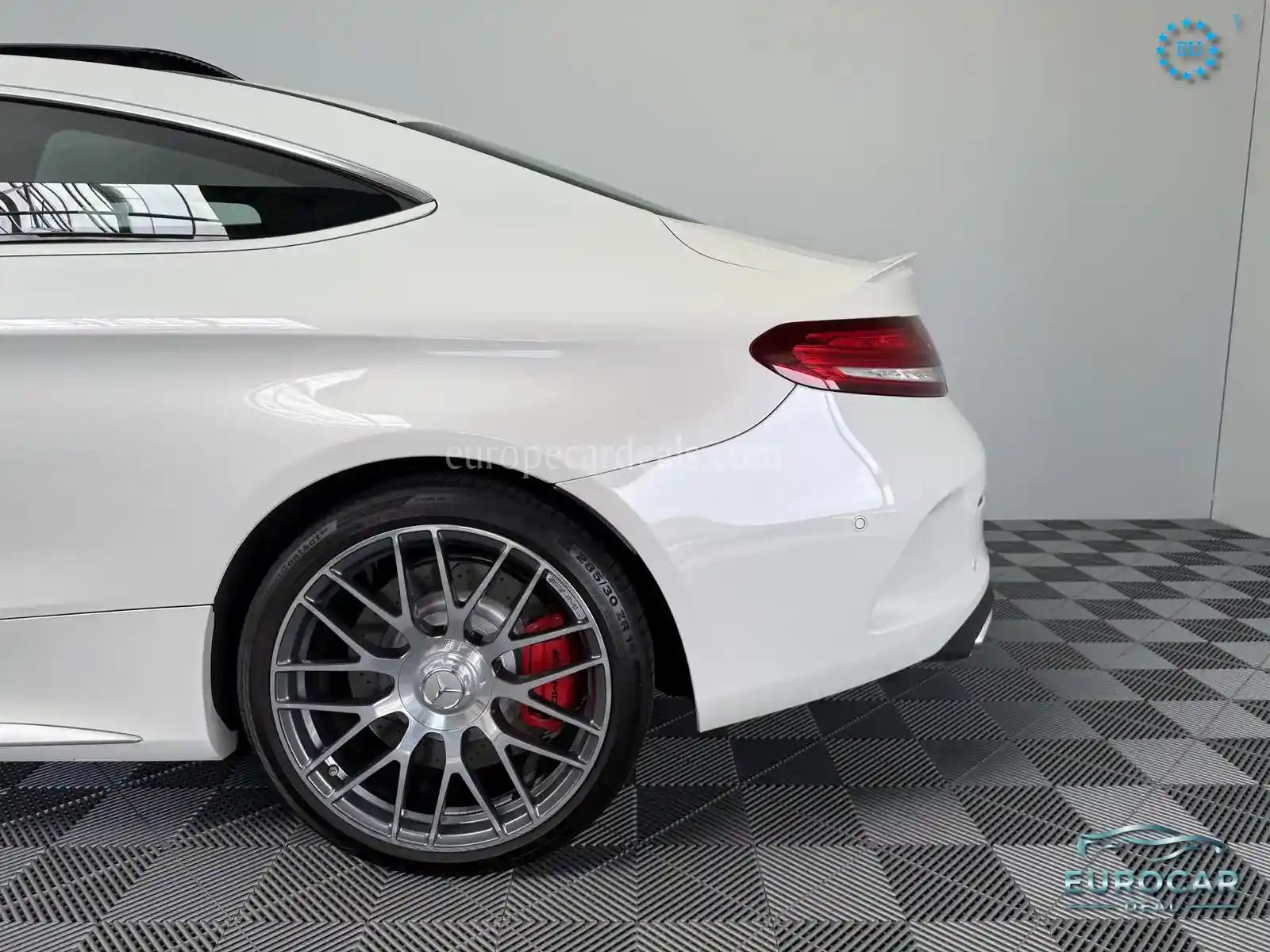 Mercedes-Benz C 63 AMG