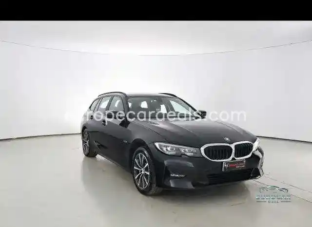 BMW 330