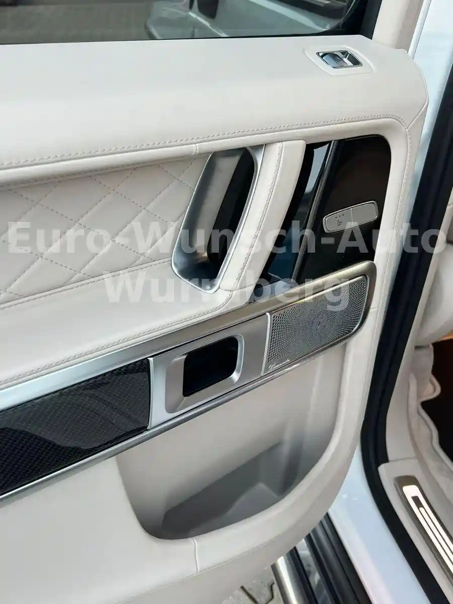 Mercedes-Benz G 500