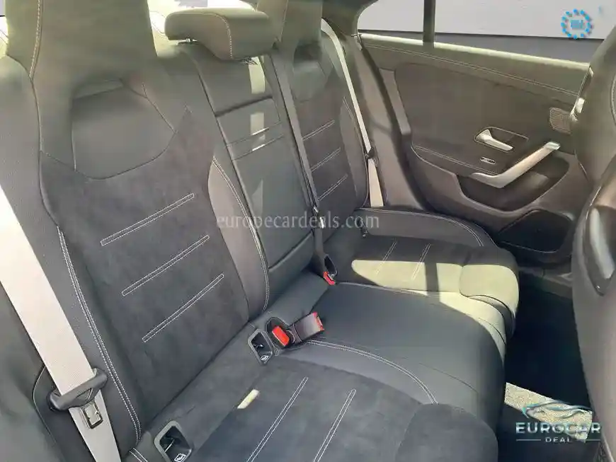 Mercedes-Benz CLA 220