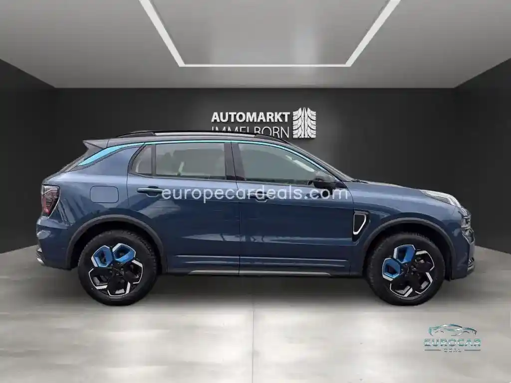 Lynk&Co 01