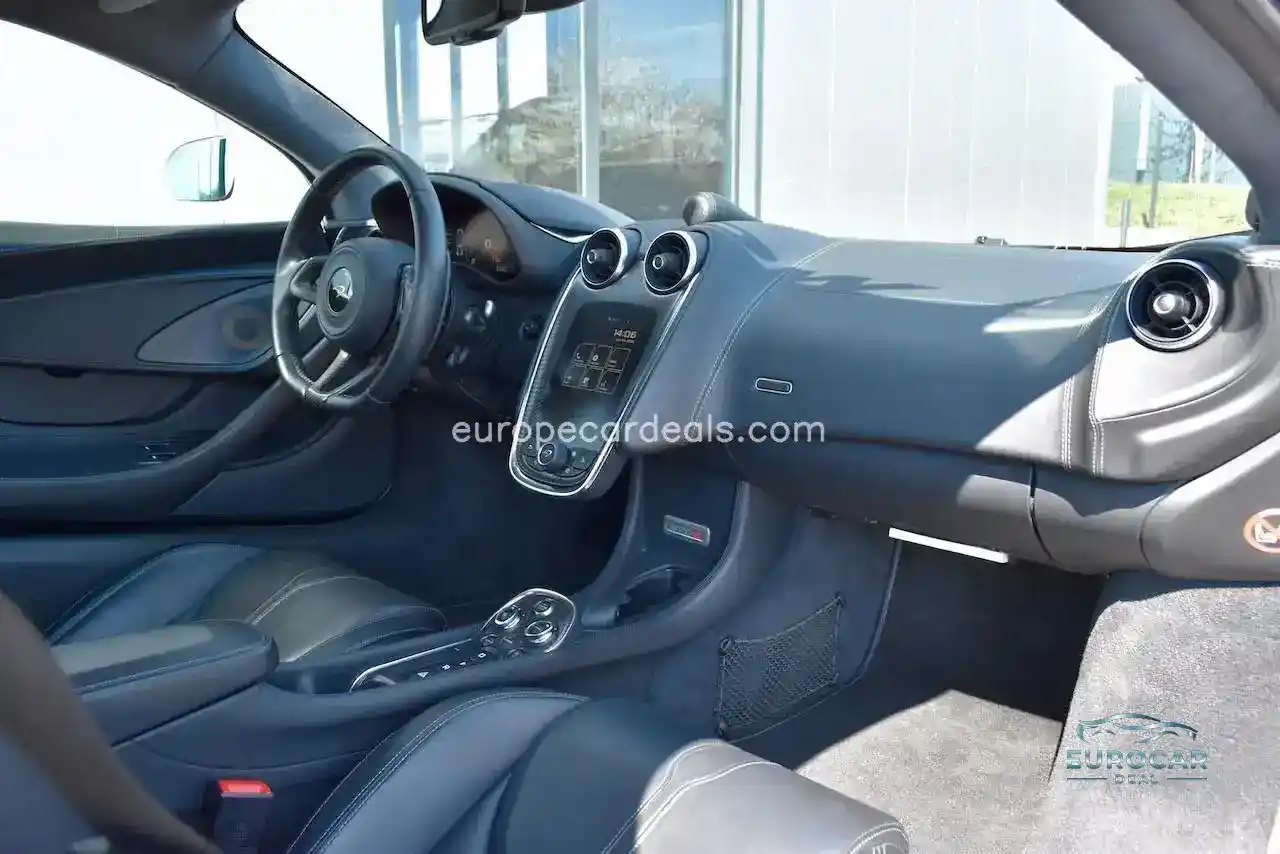 McLaren 570S
