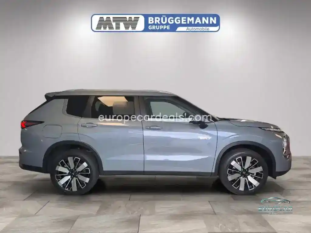 Mitsubishi Plug-in Hybrid Outlander
