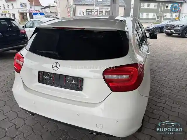 Mercedes-Benz A 180