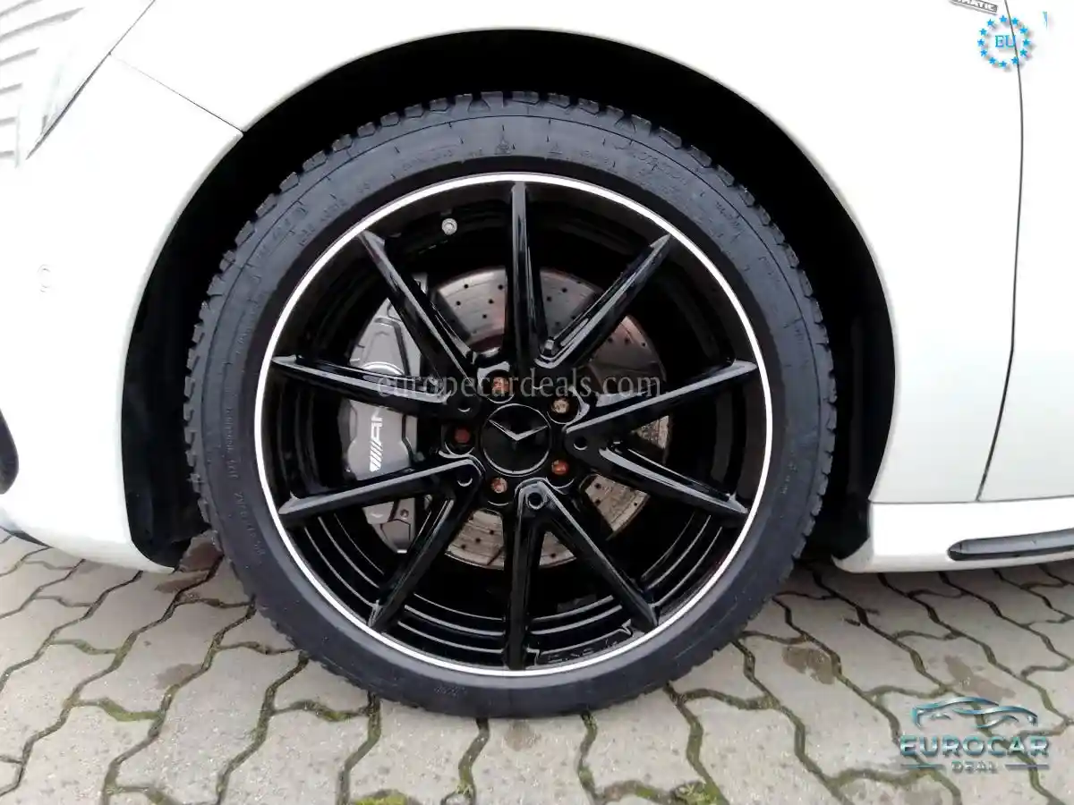 Mercedes-Benz A 45 AMG