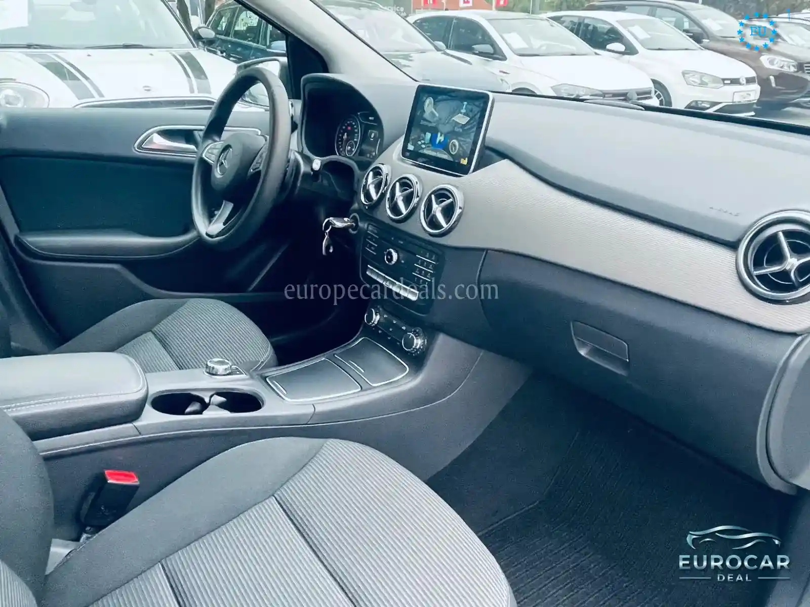 Mercedes-Benz B 180