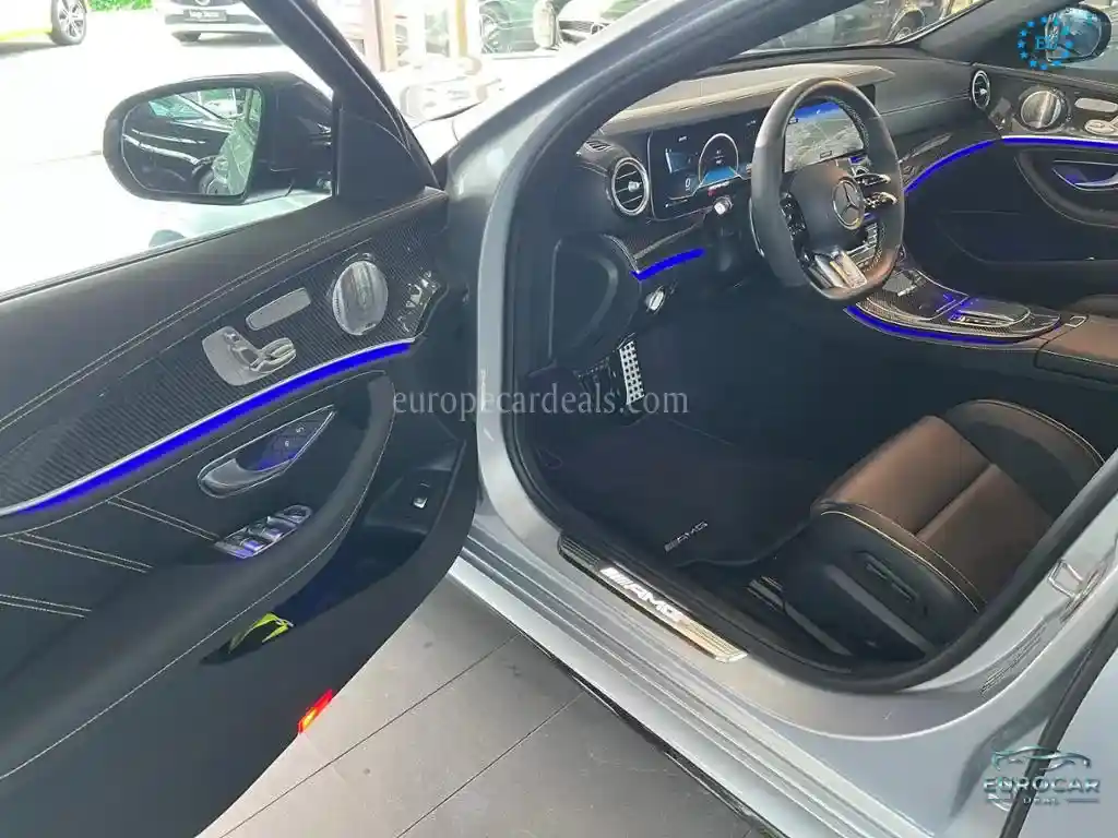Mercedes-Benz E 63 AMG