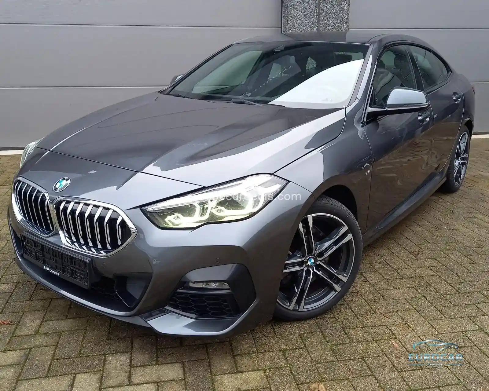 BMW 216