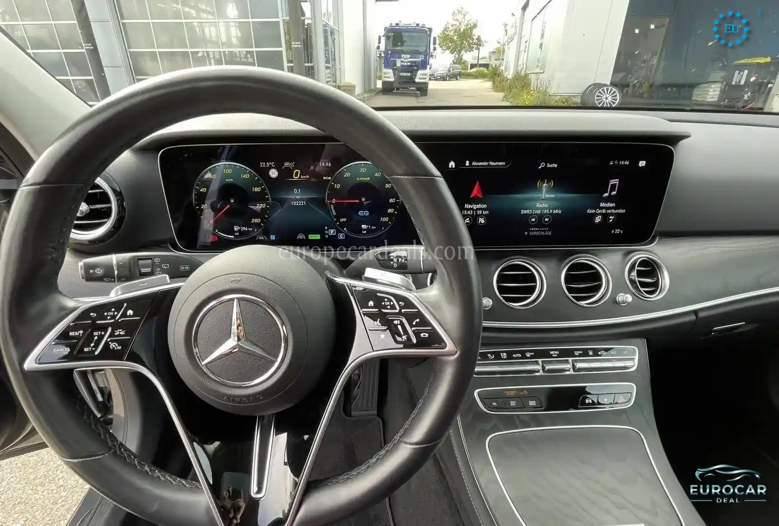 Mercedes-Benz E 300