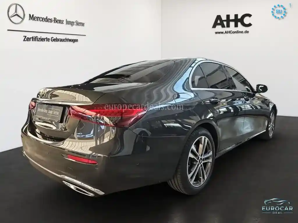 Mercedes-Benz E 200