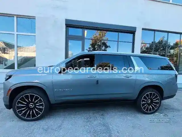 Chevrolet Suburban
