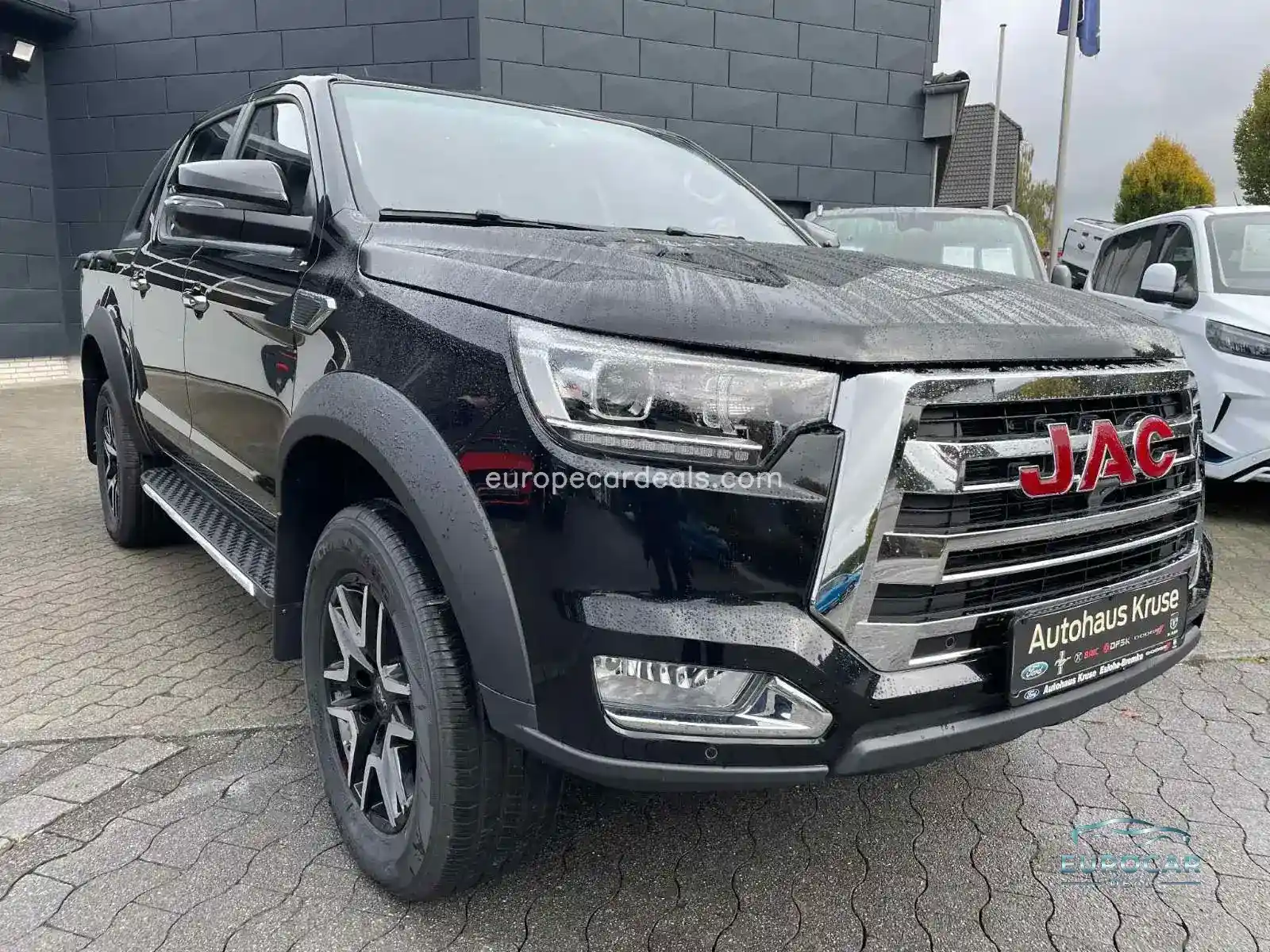 JAC 8 Pro
