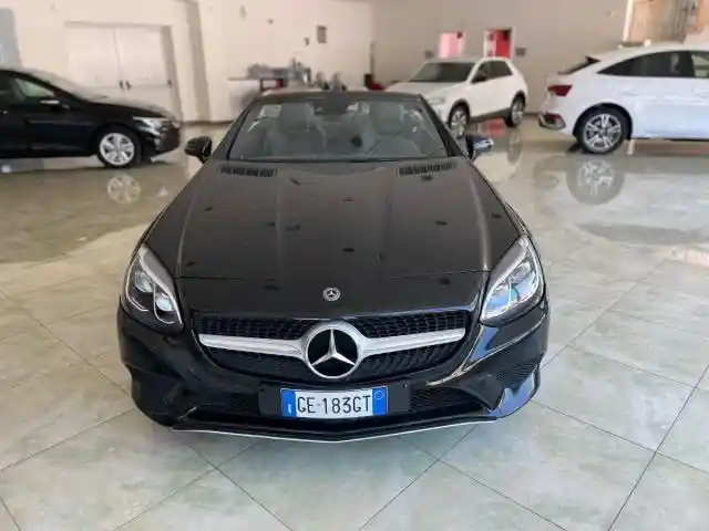 Mercedes-Benz SLC 200