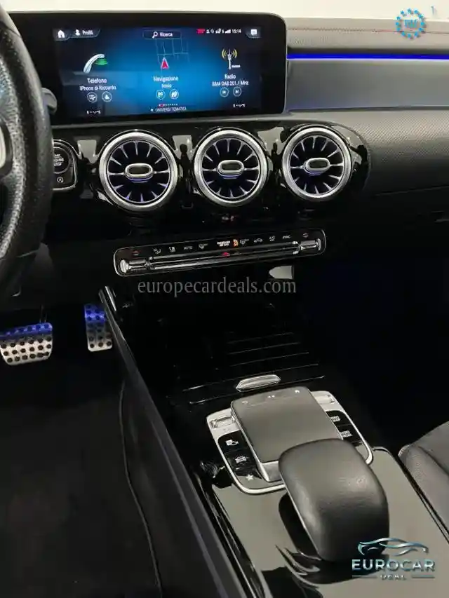 Mercedes-Benz CLA 200 Shooting Brake