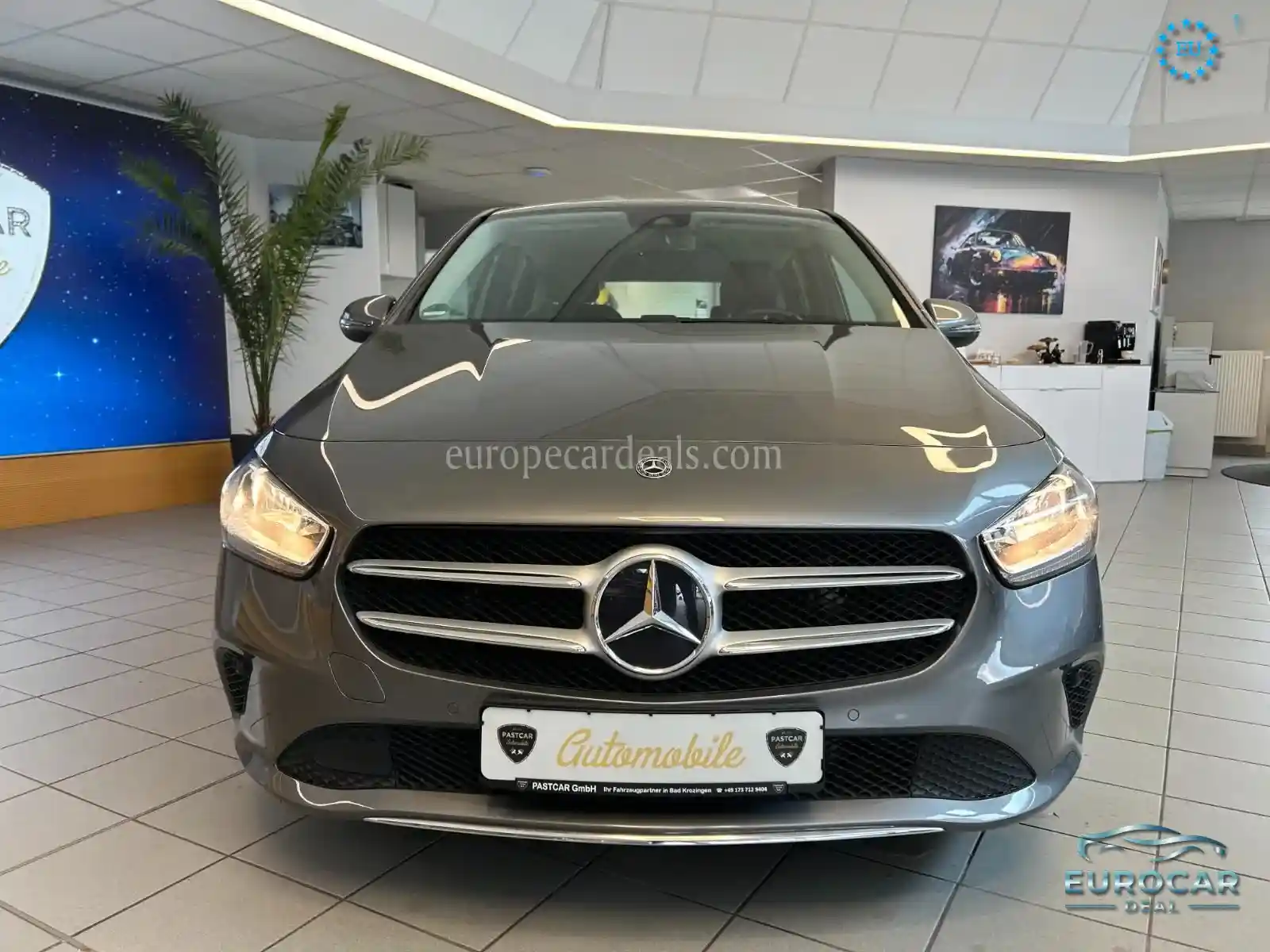 Mercedes-Benz B 180