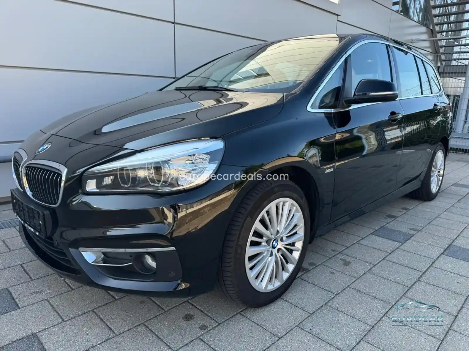 BMW 216