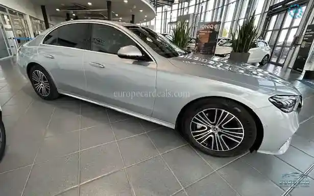 Mercedes-Benz E 220