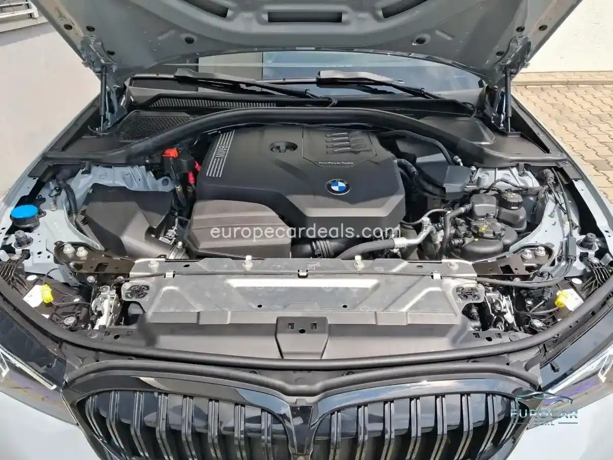 BMW 330