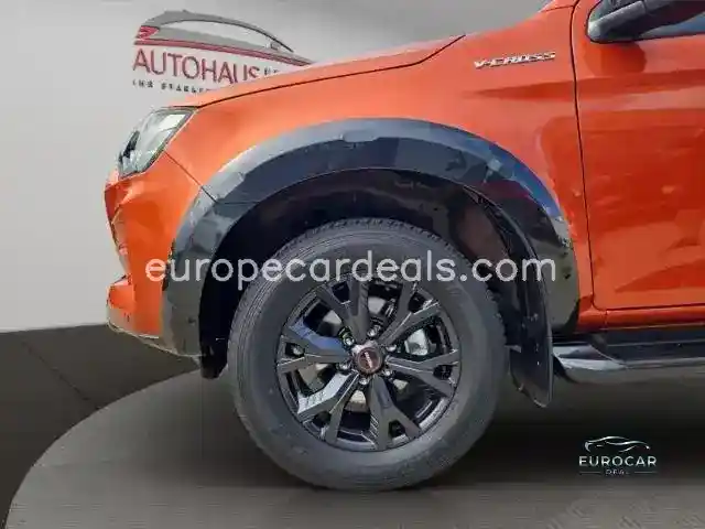 Double Cab 4WD V-CROSS Navi LED Mehrzonenk