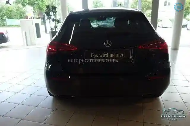 Mercedes-Benz A 220