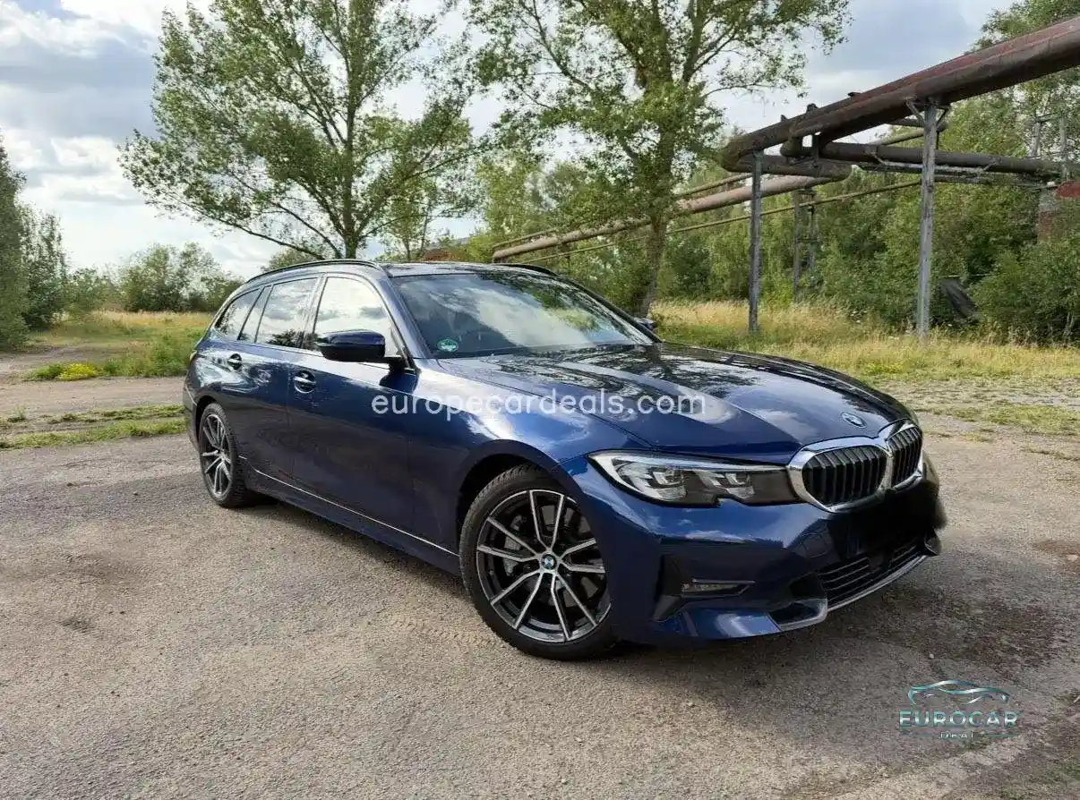 BMW 330
