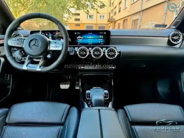 Mercedes-Benz CLA 45 AMG Shooting Brake